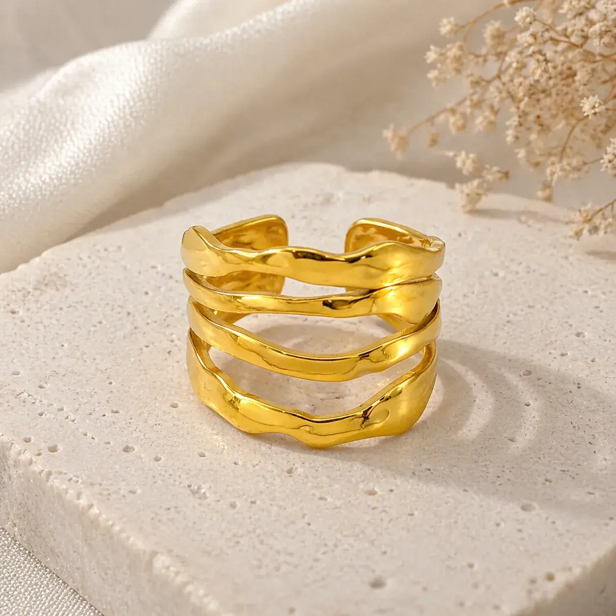 Anillo Acero Inox Dorado Martillado Lineas Horizontales
