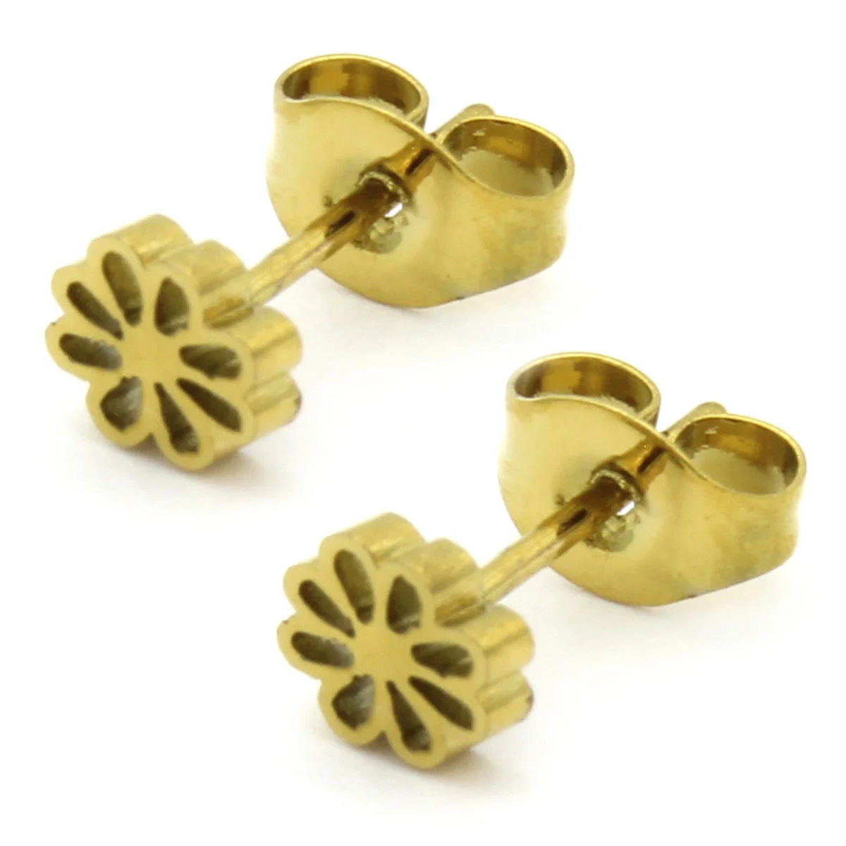 Arete Tipo Broquel Acero Dorado Pequeña Flor Lisa