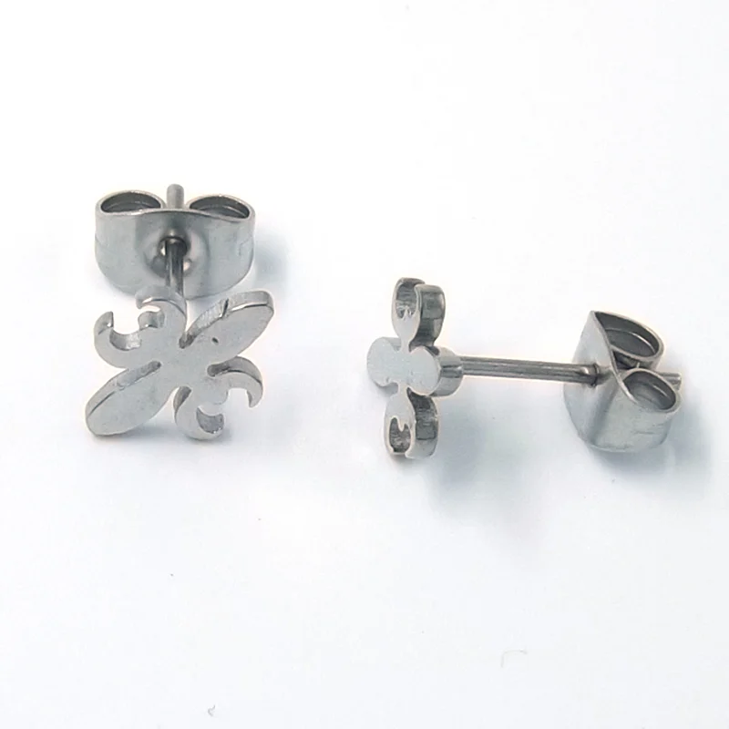 Aretes de Acero tipo Broquel Flor de Lis Plateada