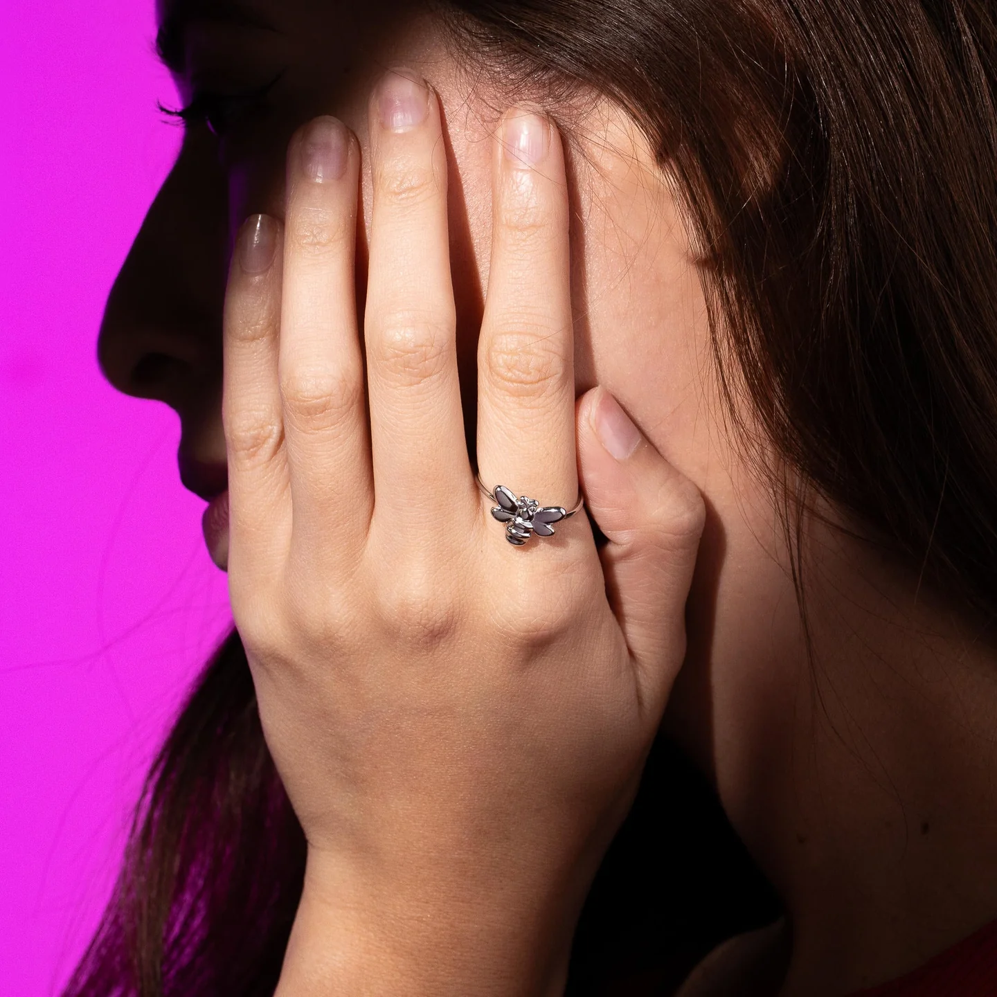 Anillo Acero Inox Plateado Figura Abeja Relieve Ajustable