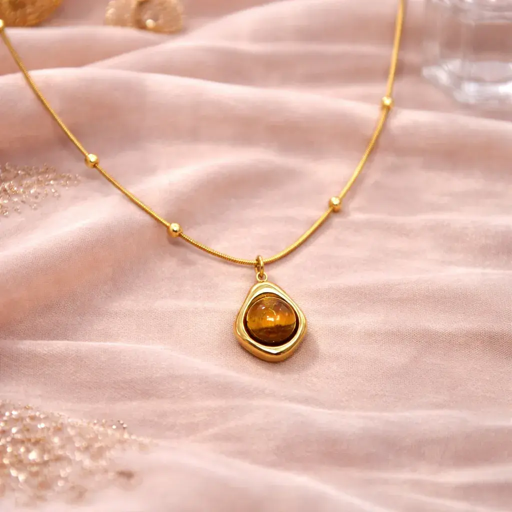 Collar Acero Dorado Balines Marco Irregular Ojo de Tigre