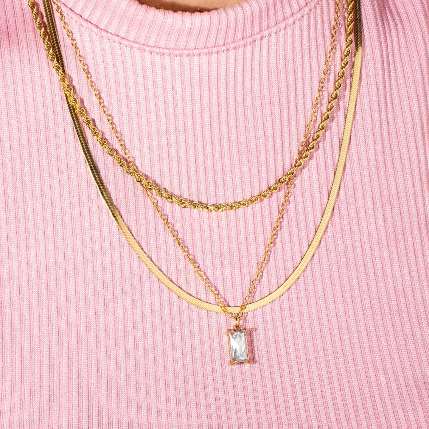 Collar Acero Dorado Triple Planchada Zirconia Rectangular