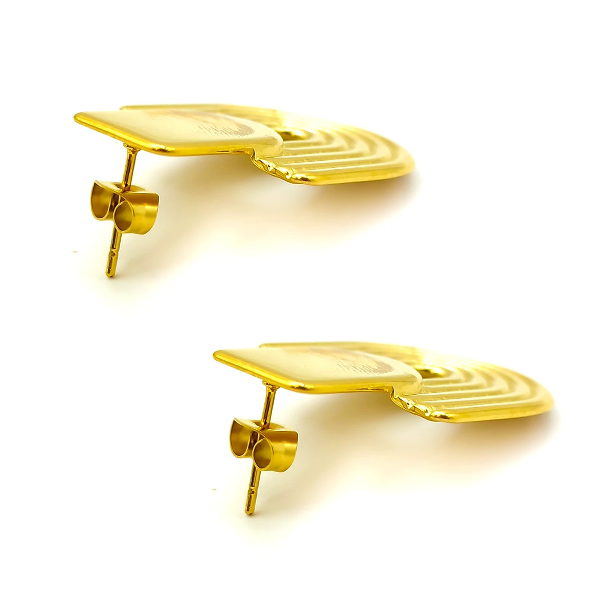 Aretes Acero Dorado Tipo Cúpula Ondulado con Lineas