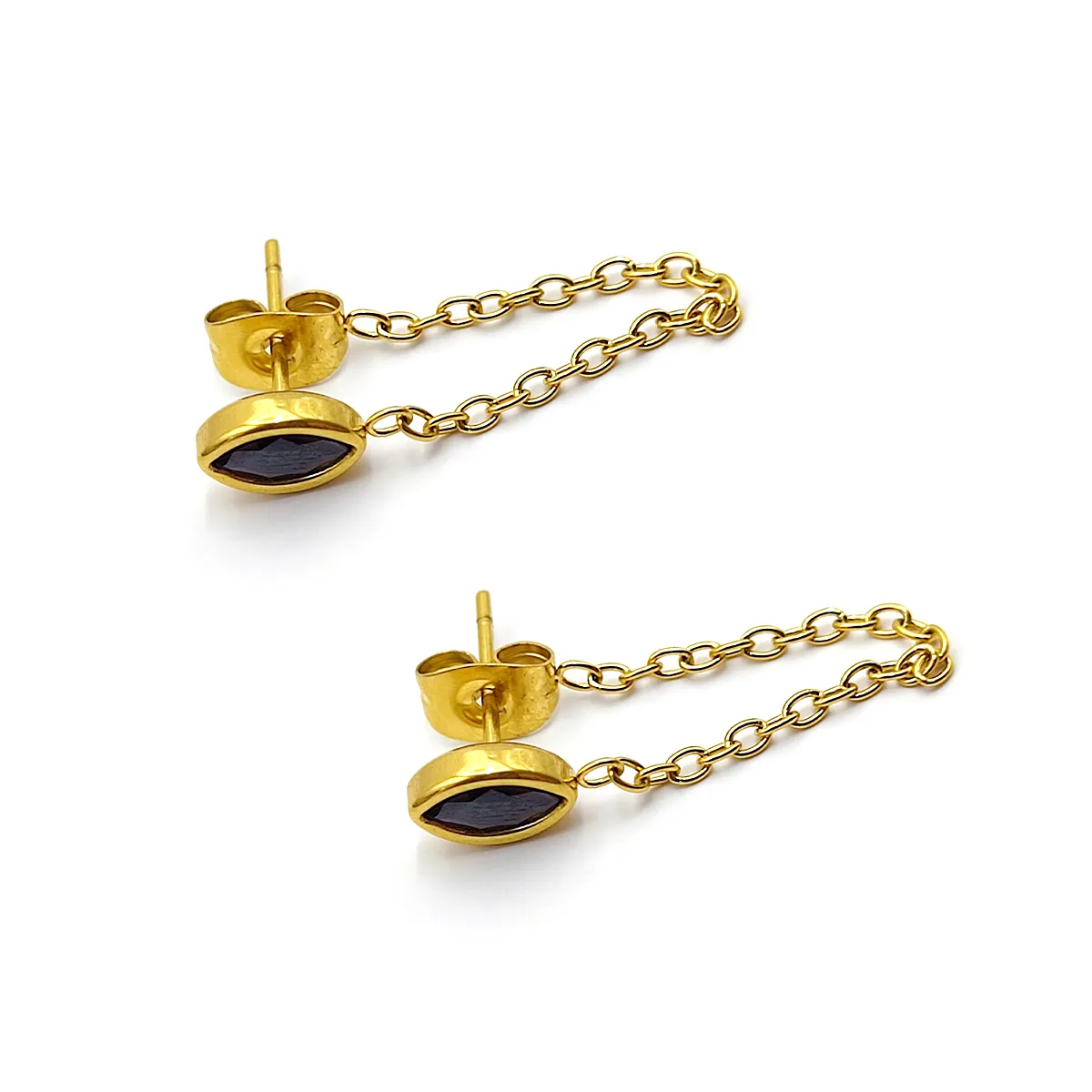 Aretes Acero Dorado Broquel Marquesa Negro con Cadena