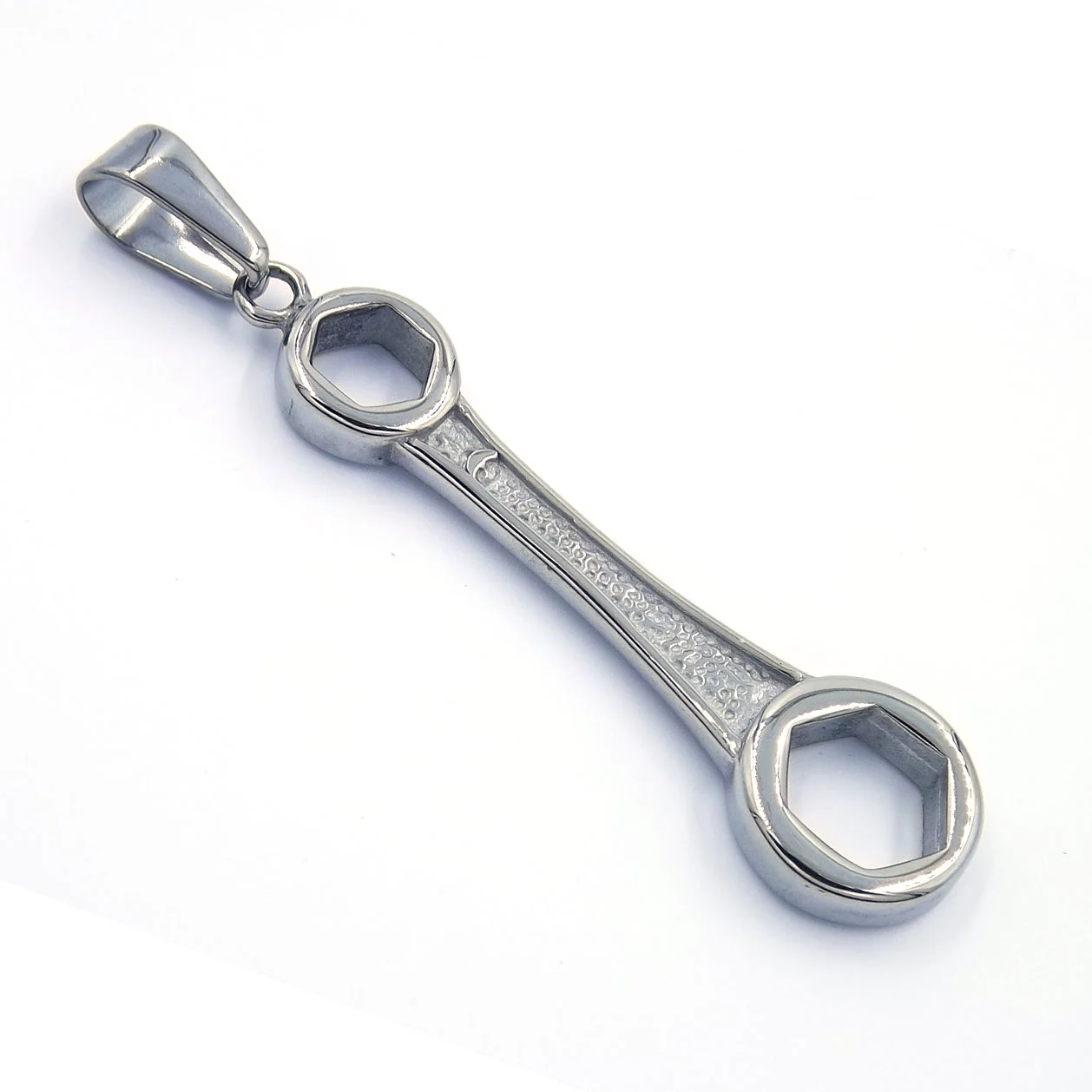 Dije Acero Inoxidable Plateado Llave Estrella Plana