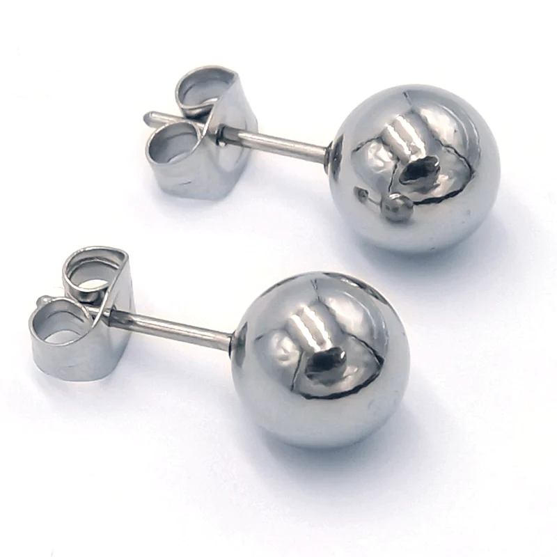 Aretes tipo Broquel Plateados Bola Sólida Grande