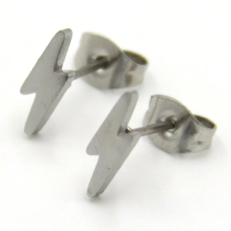 Aretes Tipo Broquel Acero Plateado Rayo Centella