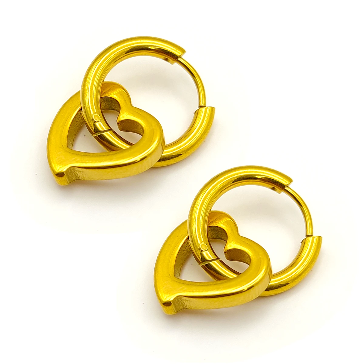 Aretes Acero Dorado Huggies Colgante Silueta Corazon
