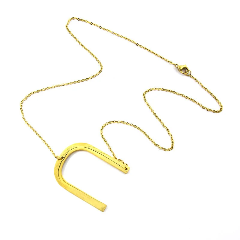 Collar Acero Inoxidable Dorado Letra U Gigante