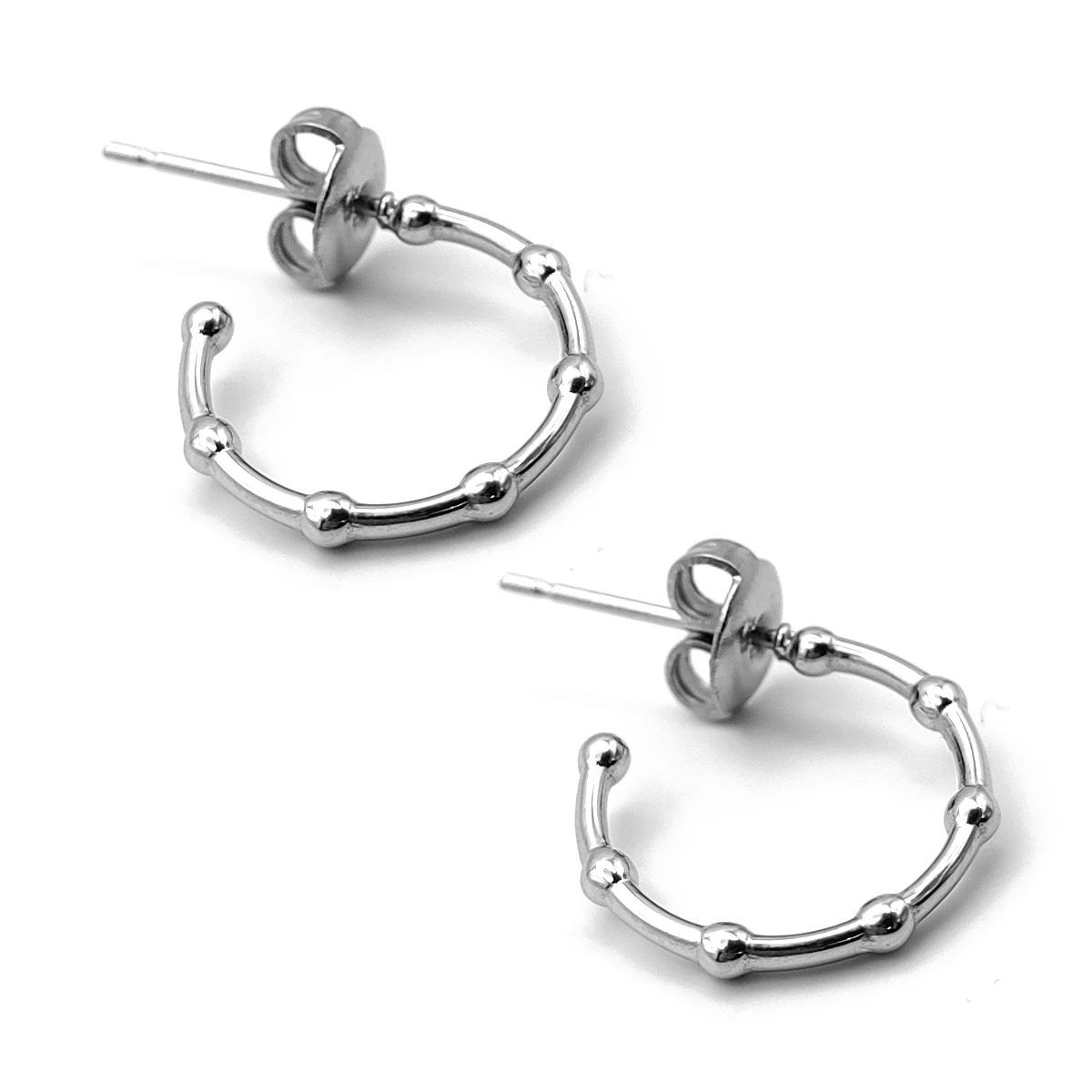 Aretes Acero Plateado Arracada Pequeña con Balines 15 mm