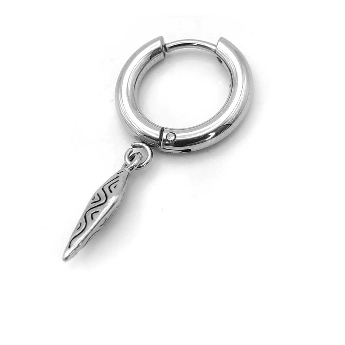 Piercing de Oreja Acero Plateado Colgante Daga Huggie