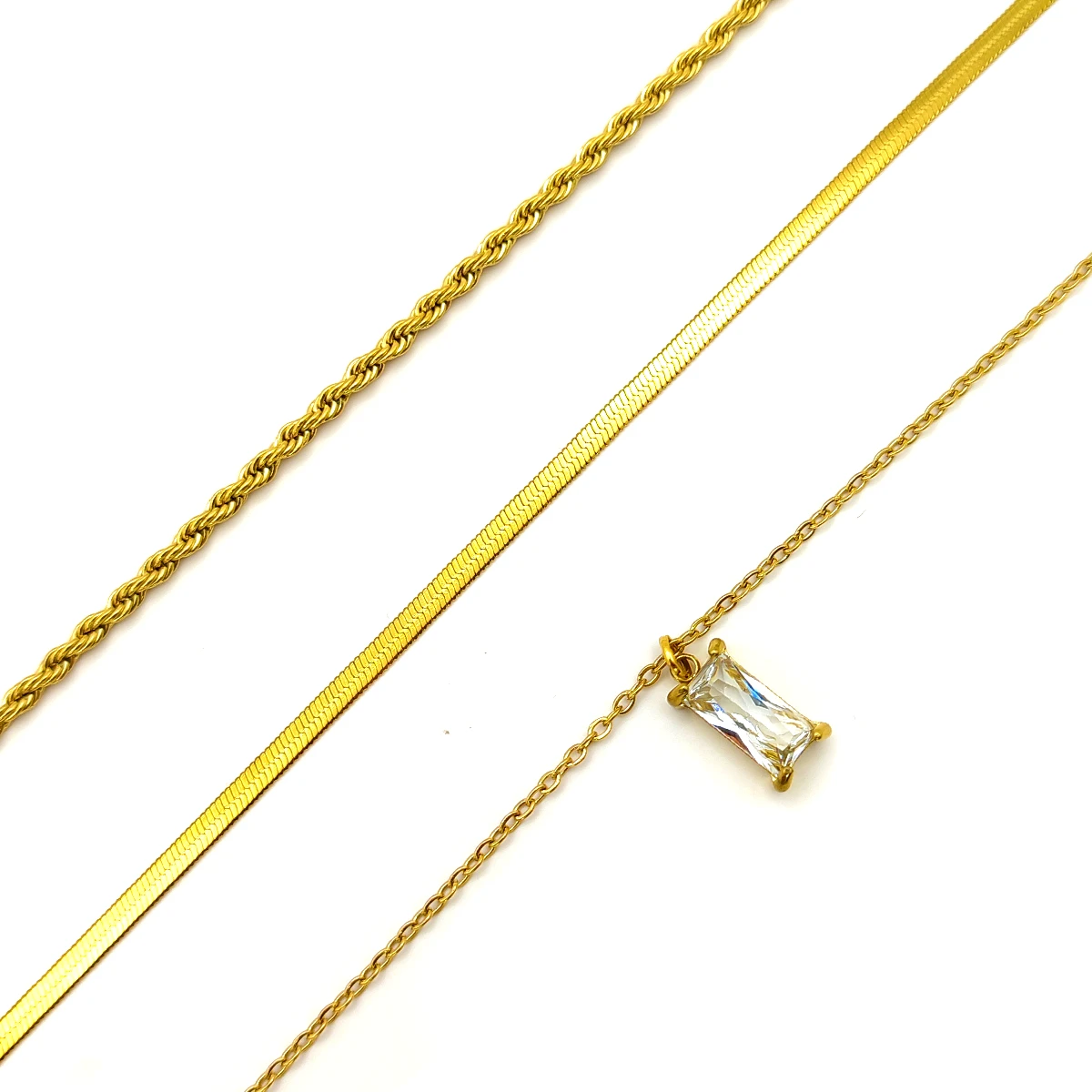 Collar Acero Dorado Triple Planchada Zirconia Rectangular