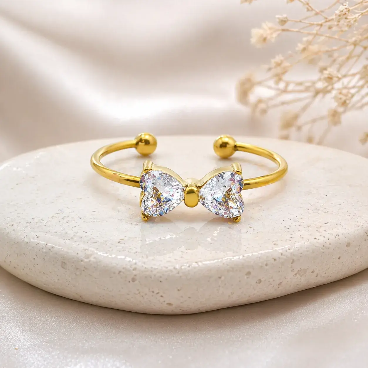 Anillo Acero Dorado Moño Centro Zirconia Cubica Ajustable
