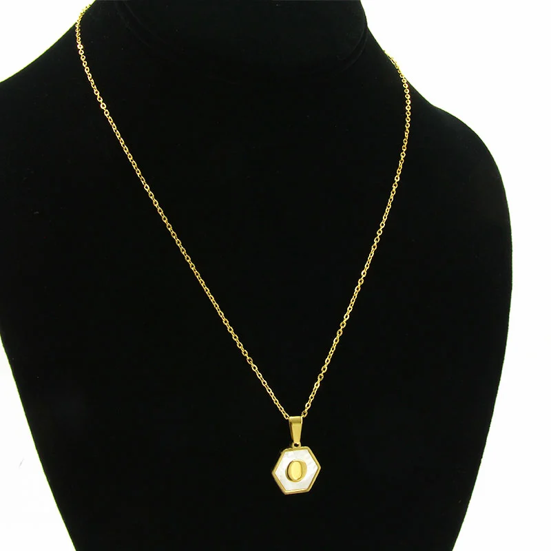 Collar Acero Inox Dorado Hexagonal Letra O Madre Perla
