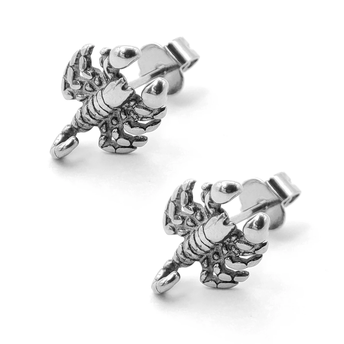 Aretes Acero Inox Plateado Broquel Escorpión Alacrán