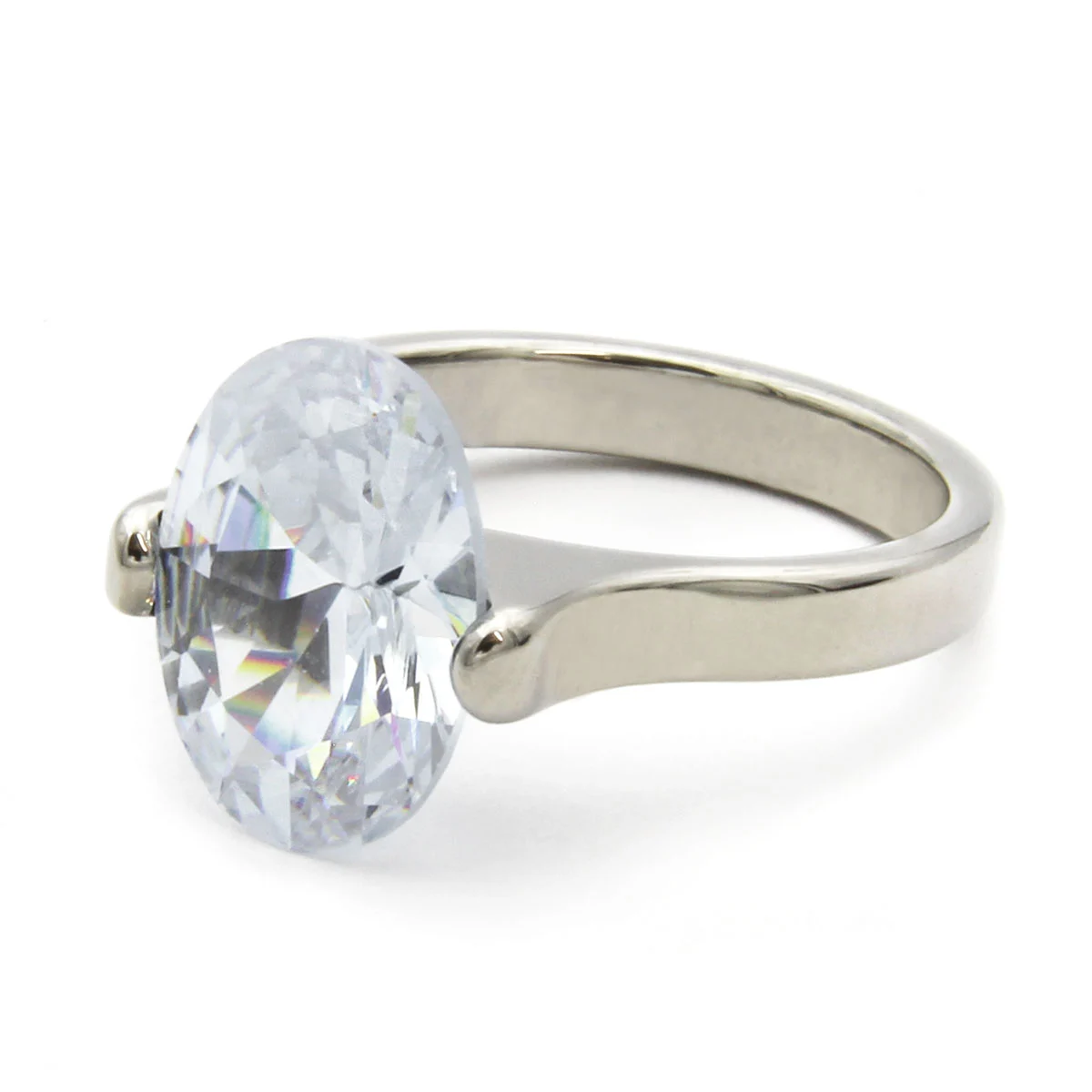 Anillo Acero Plateado Cocktail Zirconia Grande Ovalada