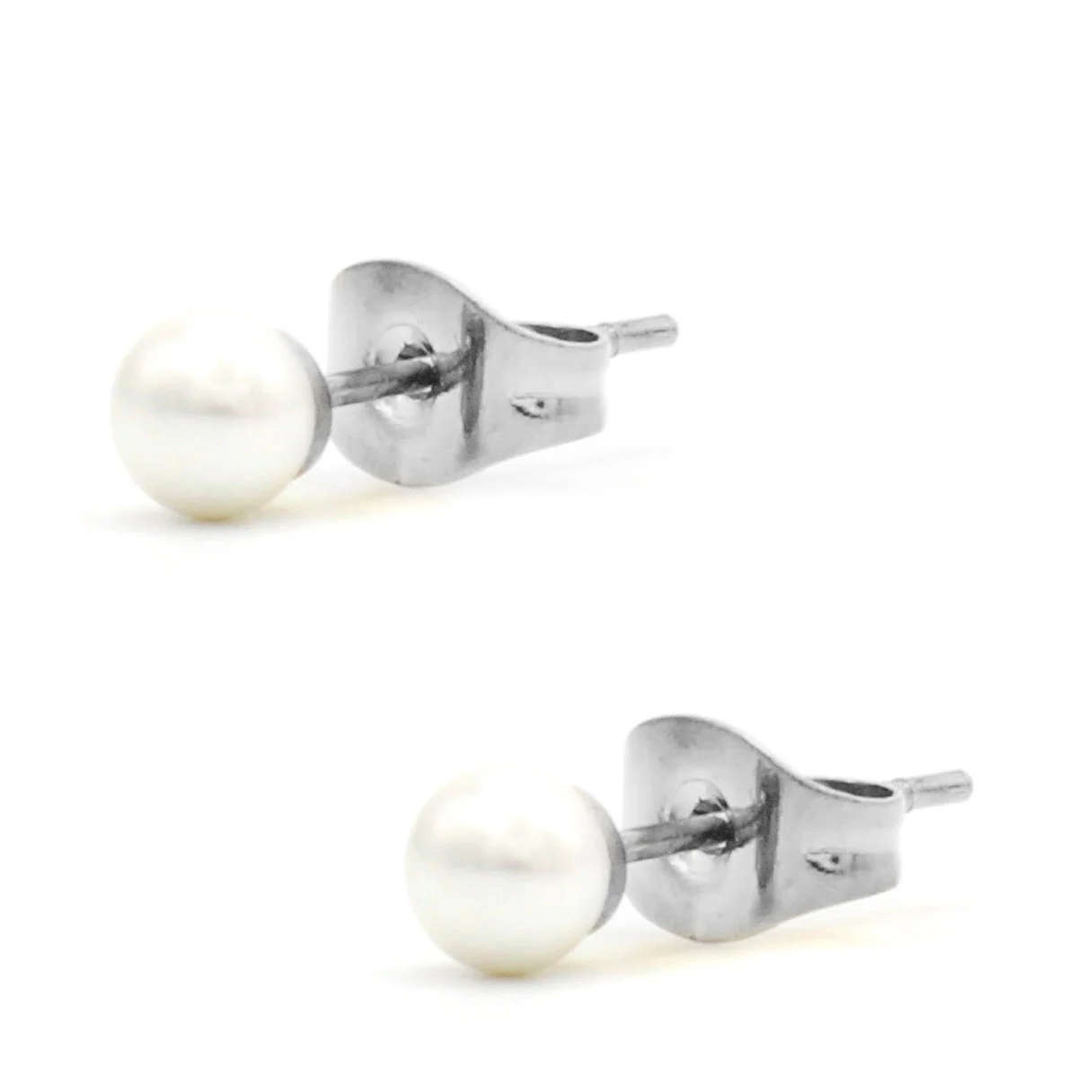 Aretes Acero Plateado Tipo Broquel Imitacion Perla 4mm