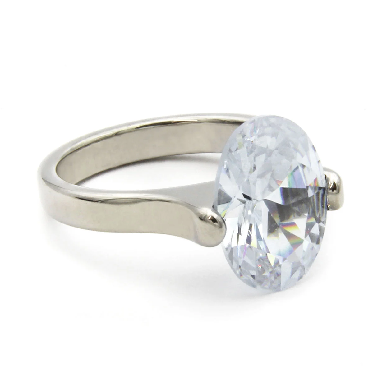Anillo Acero Plateado Cocktail Zirconia Grande Ovalada