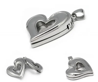 Dije Plateado Forma Corazon Guardapelo