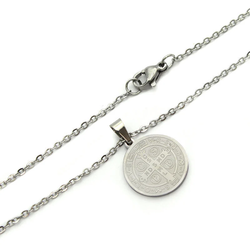 Collar Acero Plateado Circular Letra B Madre Perla