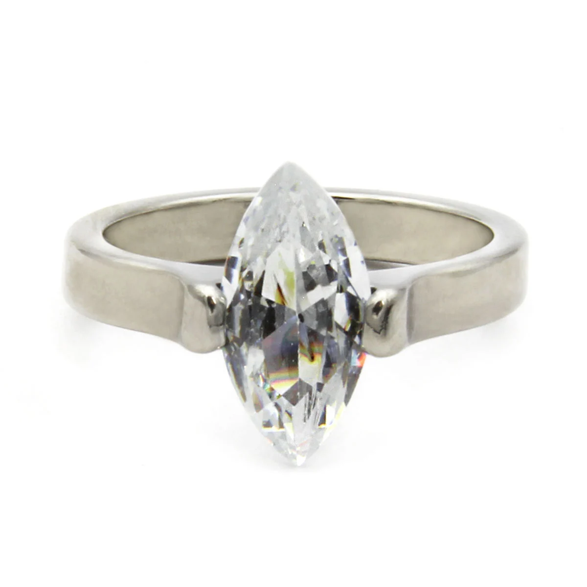 Anillo Acero Plateado Cocktail Zirconia Clara Rombo