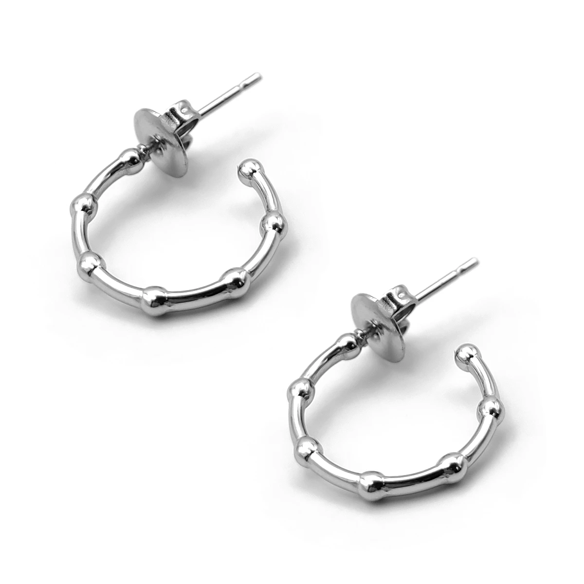 Aretes Acero Plateado Arracada Pequeña con Balines 15 mm