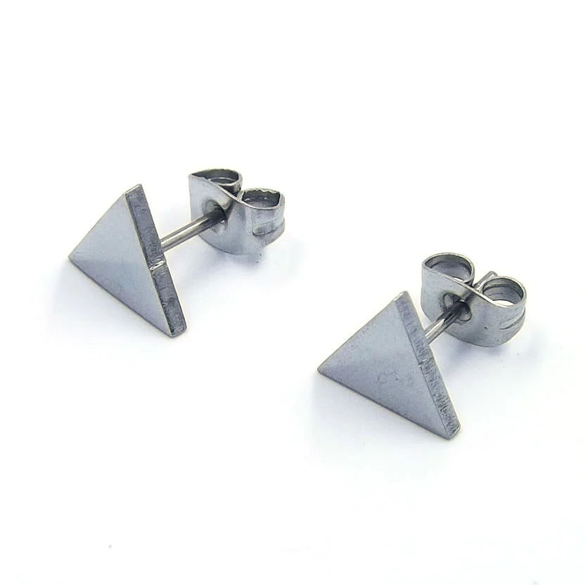 Aretes Acero Plateado tipo Broquel Triángulo Perfecto