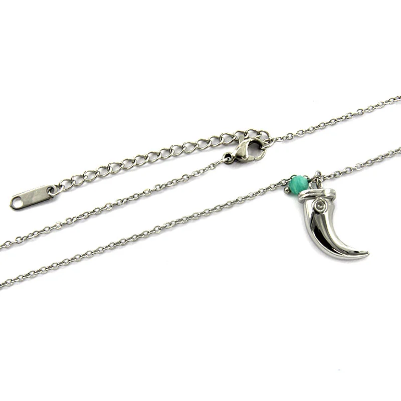 Collar Acero Plateado Colmillo Sencillo Cristal Cortado