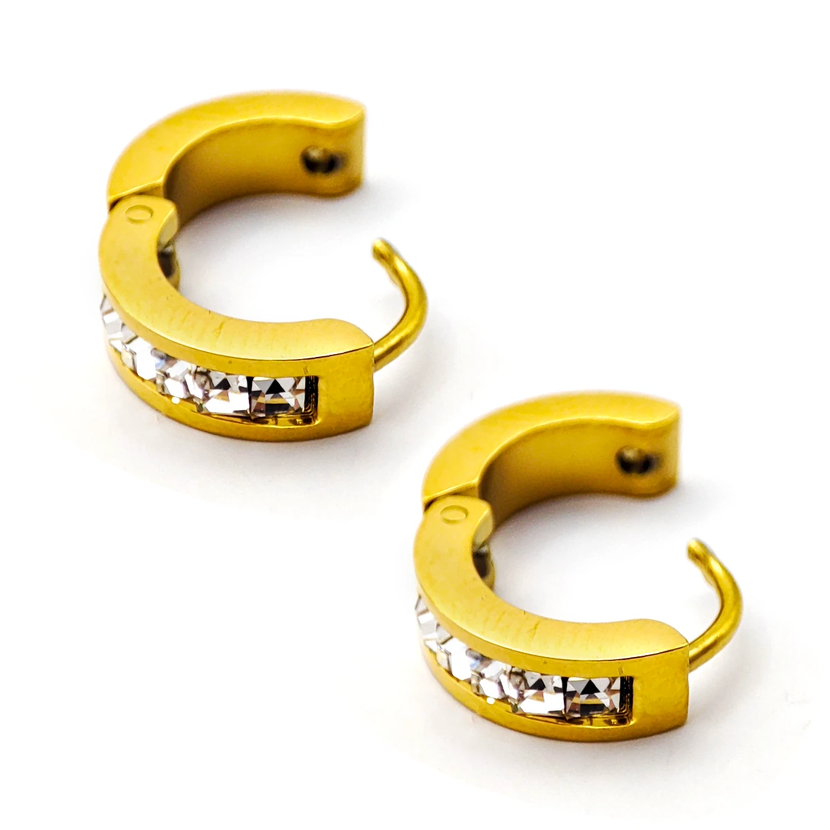 Set Aretes Acero Dorado Huggies Fila Cristales Broquel