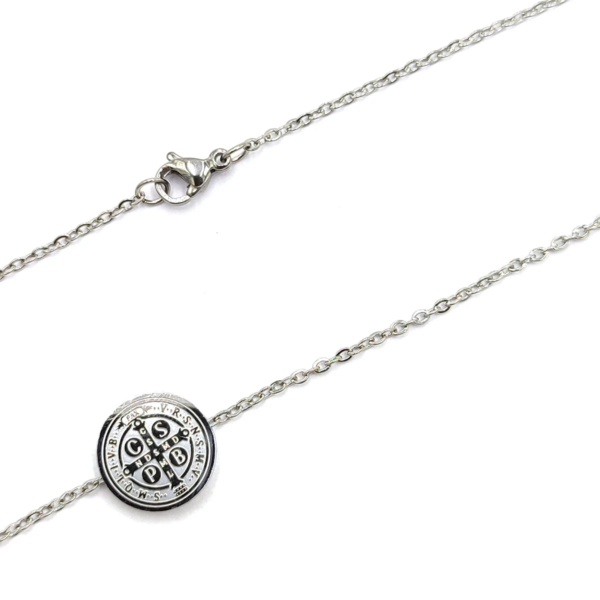 Collar Acero Inoxidable Plateado San Benito Protector
