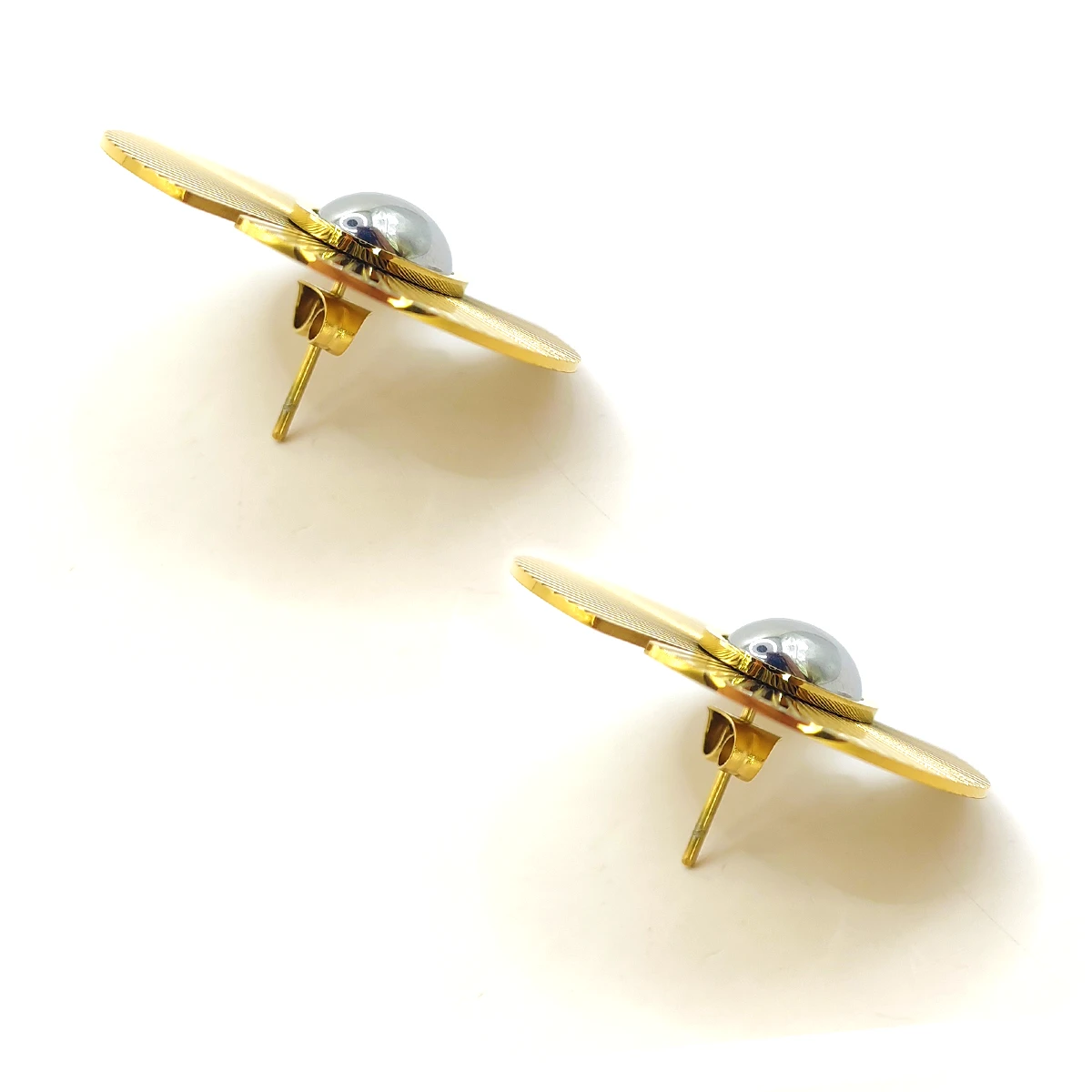 Aretes Acero Bicolor Abanico Lineal Centro Ovalo Elegante