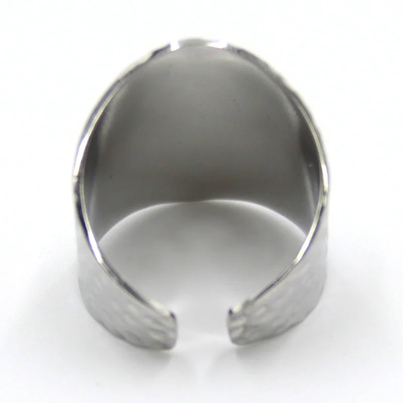 Anillo Acero Plateado Abierto Martillado Rústico