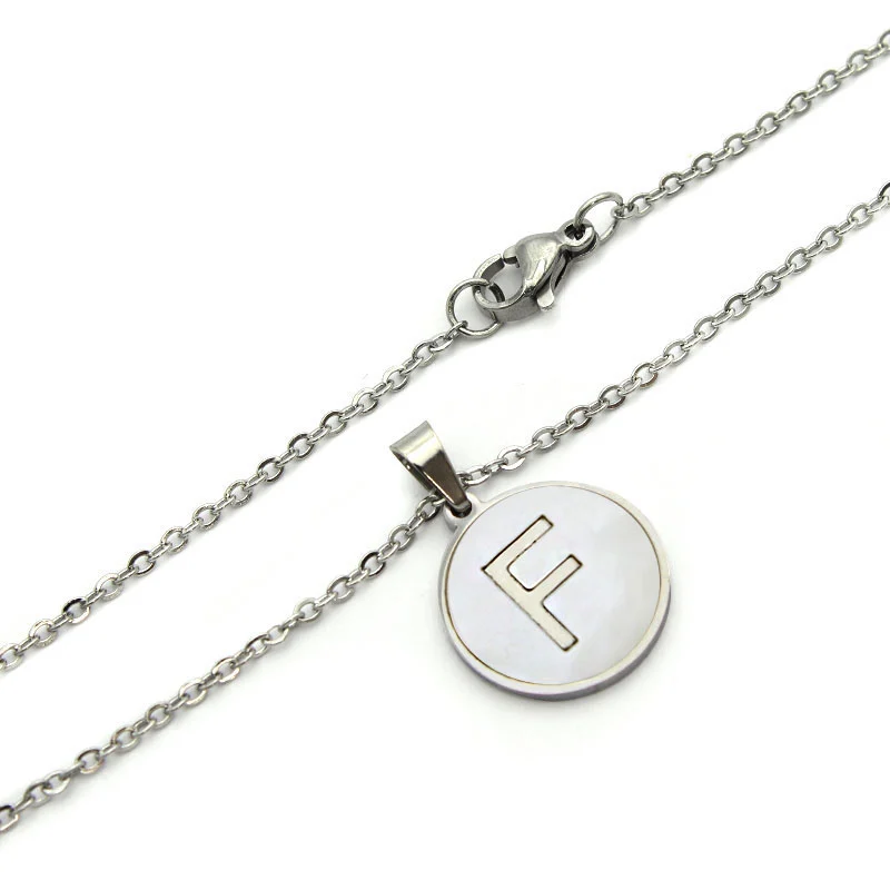 Collar Acero Plateado Circular Letra F Madre Perla