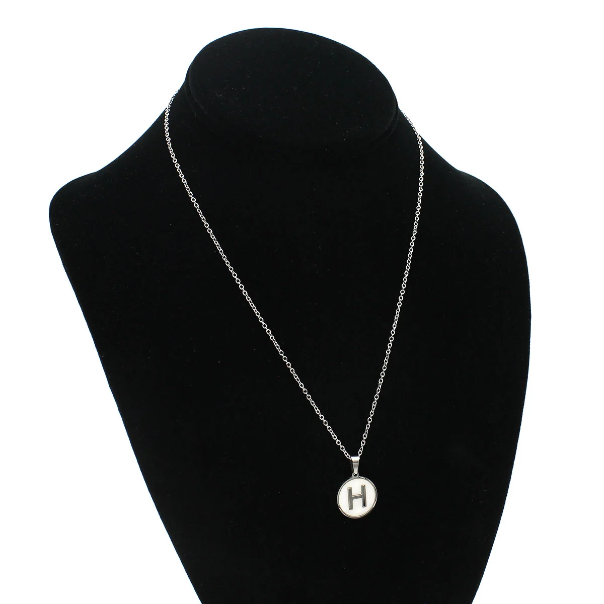 Collar Acero Plateado Circular Letra H Madre Perla