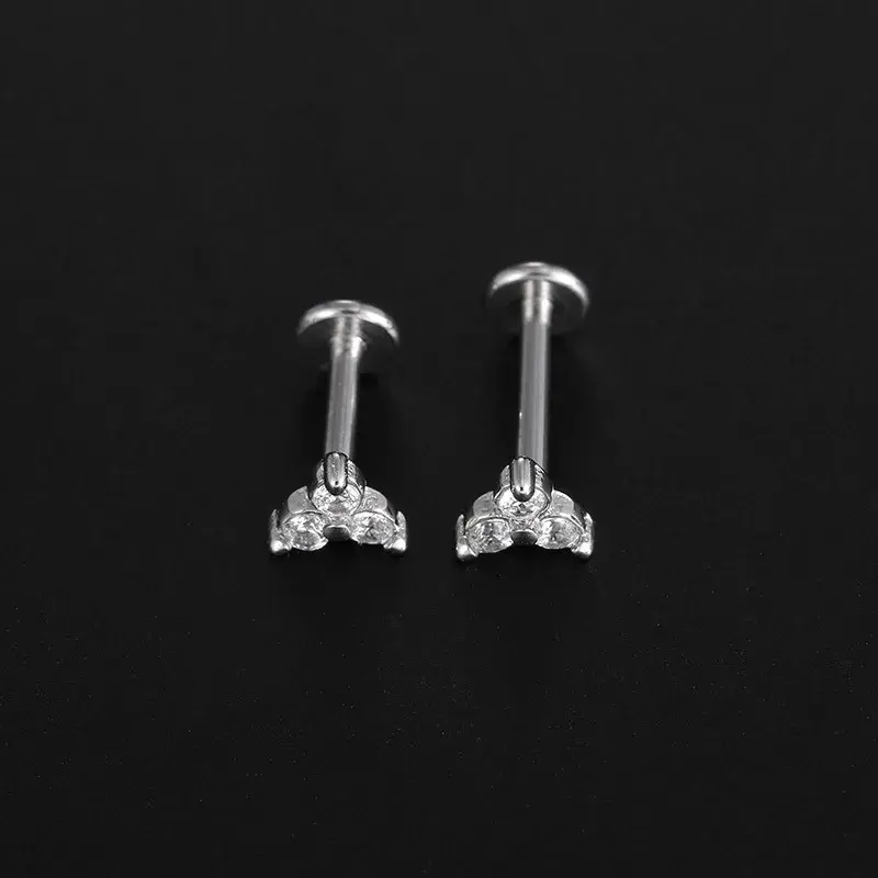 Piercing de Oreja Acero Triangulo Tres Zirconias Claras