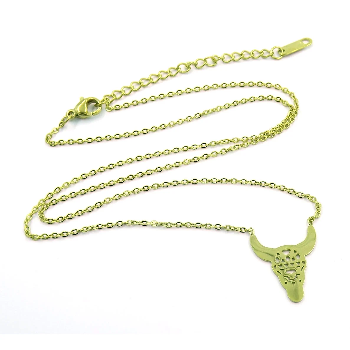 Collar Acero Dorado Cabeza de Vaca Craneo