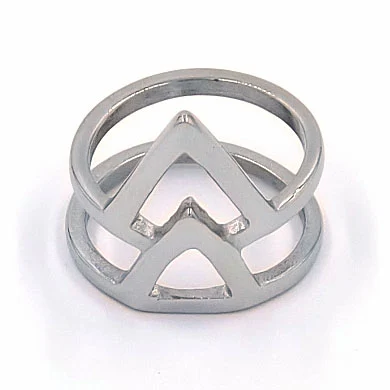 Anillo de Acero Inoxidable Doble Triangulo Plateado