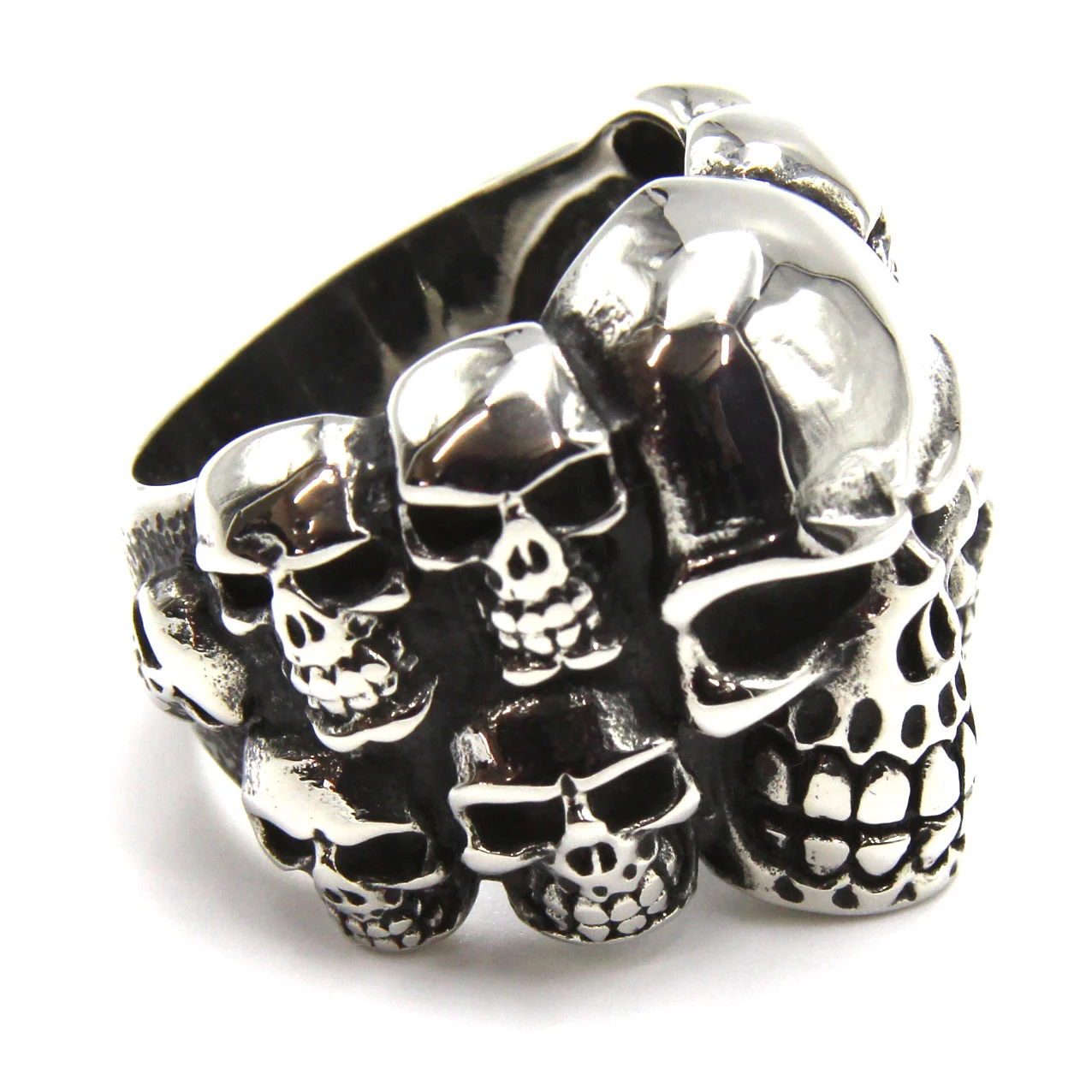Anillo de Acero Plateado Calaveras Demoniacas