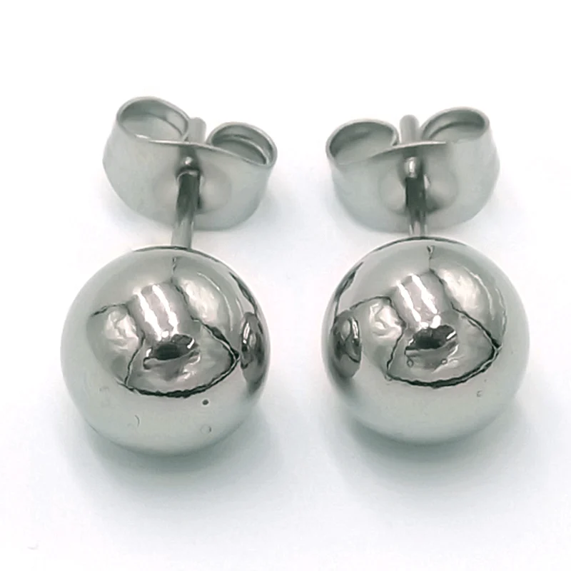 Aretes tipo Broquel Plateados Bola Sólida Grande