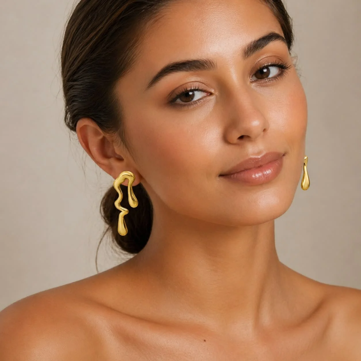 Aretes Acero Dorado Asimétricos Gotas Cayendo Derretidas