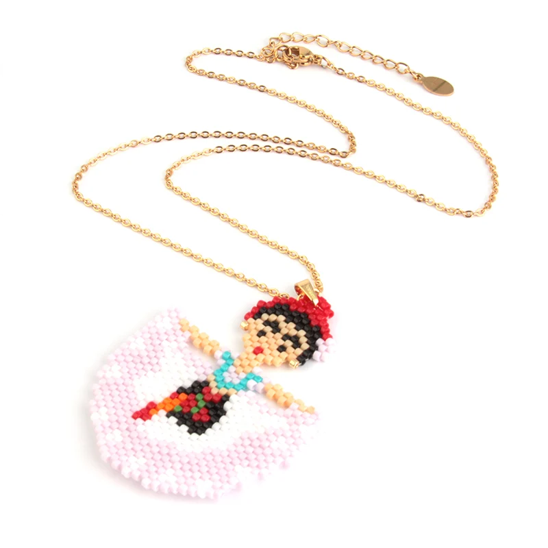 Collar Acero Dorado Tipo Miyuki Traje Típico Rosa